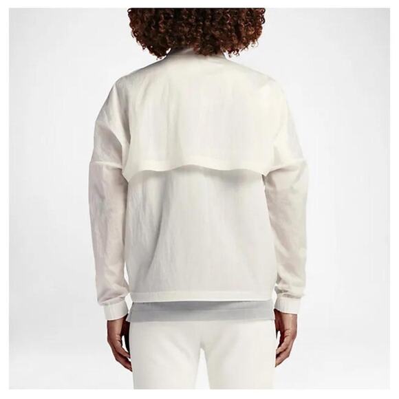 NikeLab Windbreaker Jacket - Picture 2 of 6